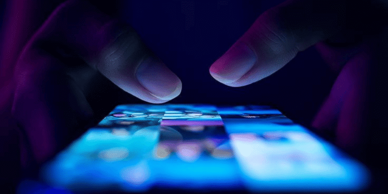 La Consolidación del «Smartphone Agéntico» y la IA Local-Nativa.