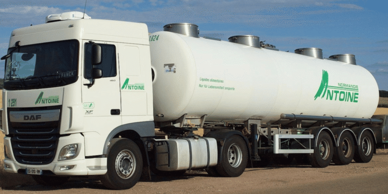 Industria Automotriz Comercial Despliega la Primera Flota Transcontinental de Camiones de Carga.