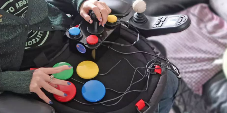 Editoriales de Videojuegos Unifican sus Interfaces de Accesibilidad Universal para Jugadores con Discapacidad Motora Severa.